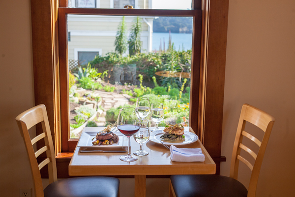 Dining at Trillium Cafe, Mendocino, with a view of the garden, photography by Cassandra Young