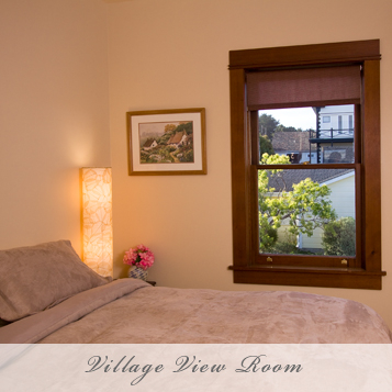 Trillium's Village View Room in Mendocino, photography by Rita Crane
